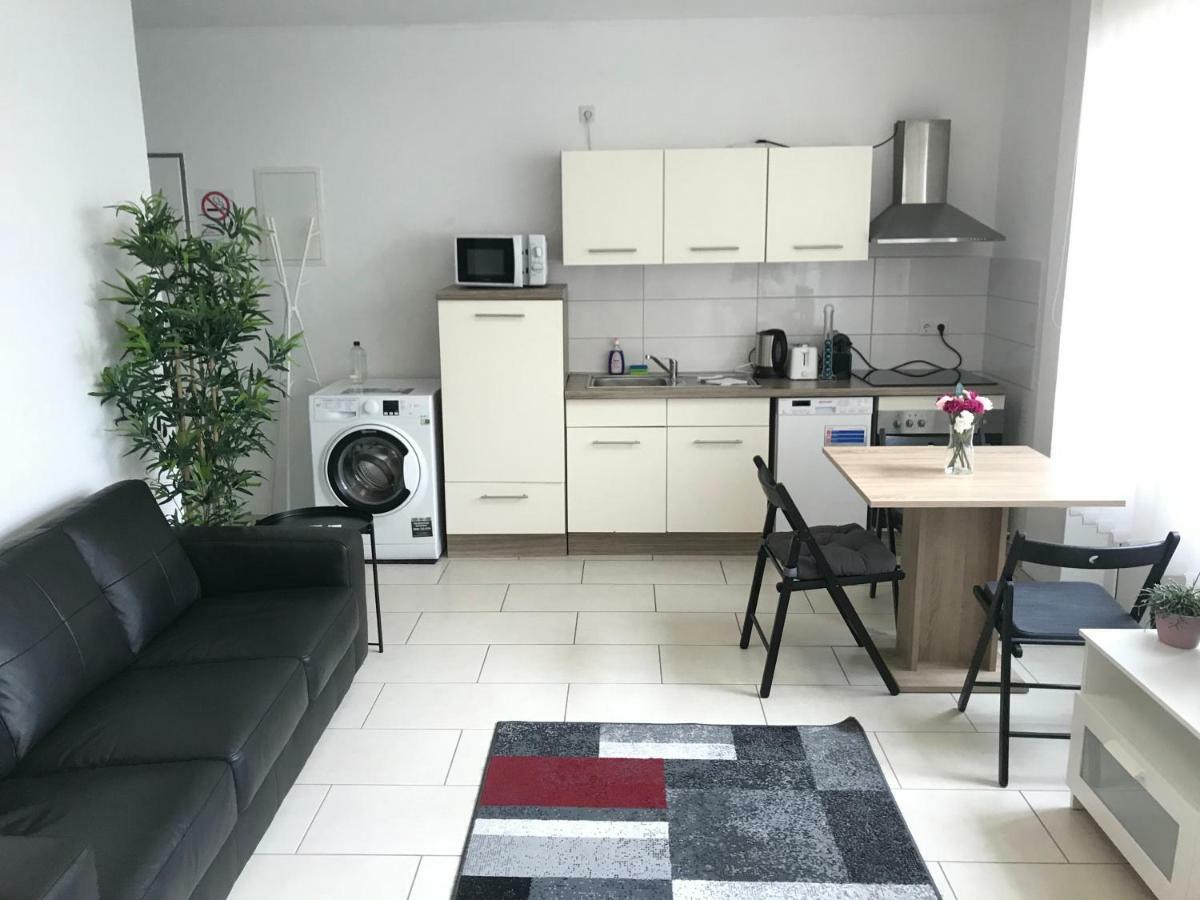 Duesseldorf Comfort Apartment Esterno foto